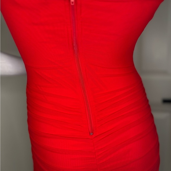 Privy Red Bodycon Midi Dress with Sweetheart Neckline - Picture 9 of 13